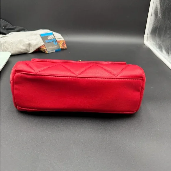 Badgley Mischka Red Quilted Shoulder Cross Body Bag - Picture 5 of 11